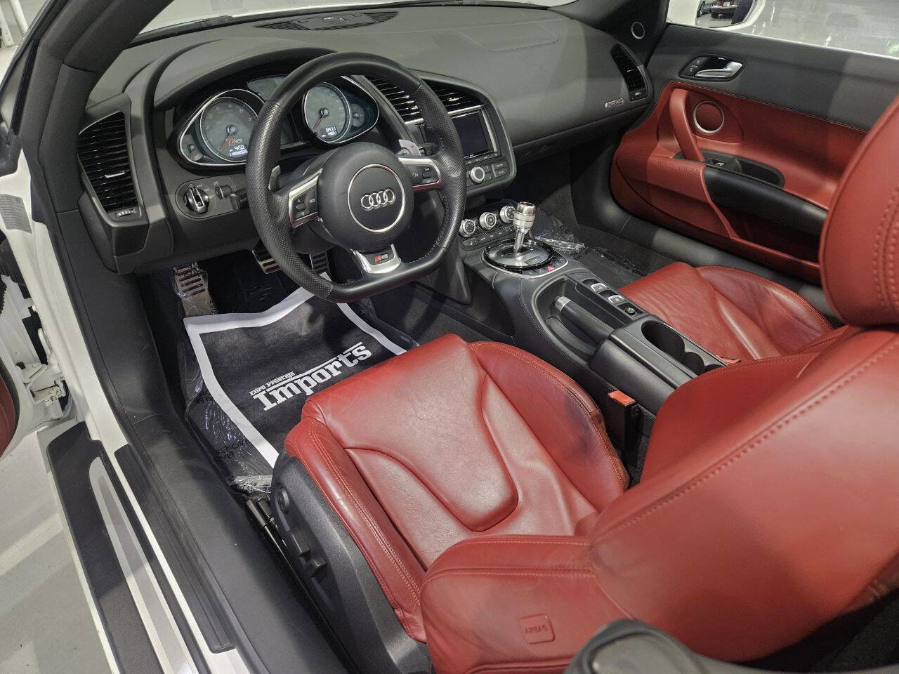 Used 2015 Audi R8 V8 image 46