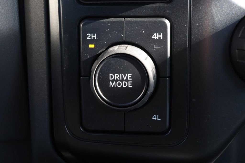 New 2025 Ford F550 4x4 Regular Cab Super Duty image 12