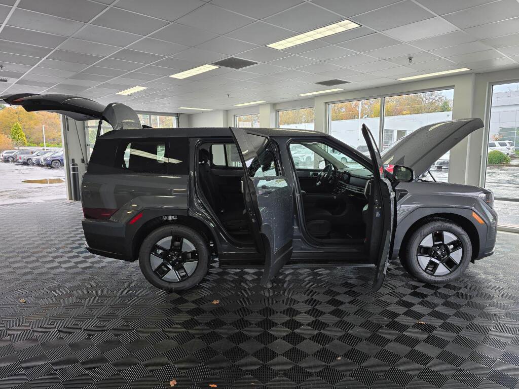 New 2026 Hyundai Santa Fe SE image 17