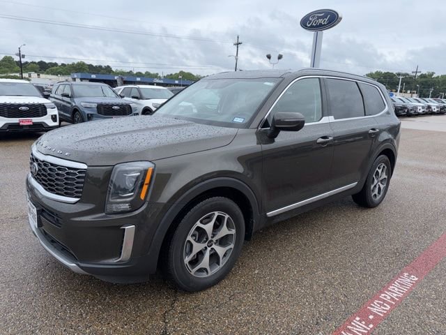 Used 2020 Kia Telluride EX AWD/4WD image 3