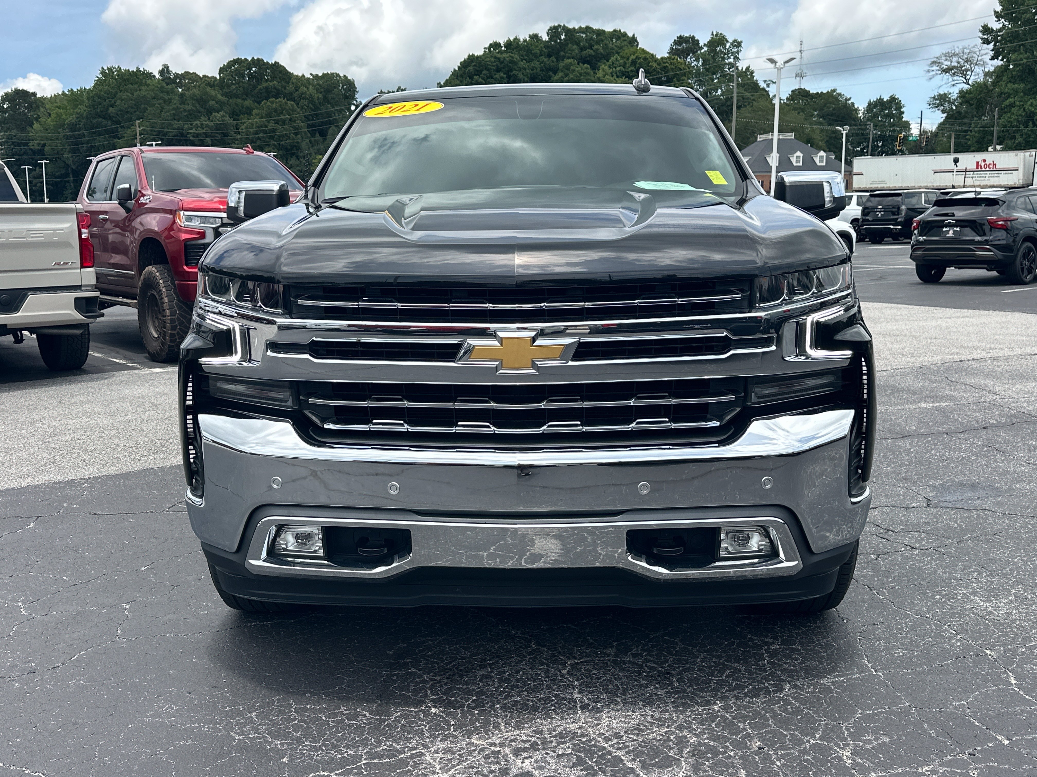 Used 2021 Chevrolet Silverado 1500 LTZ RWD image 2