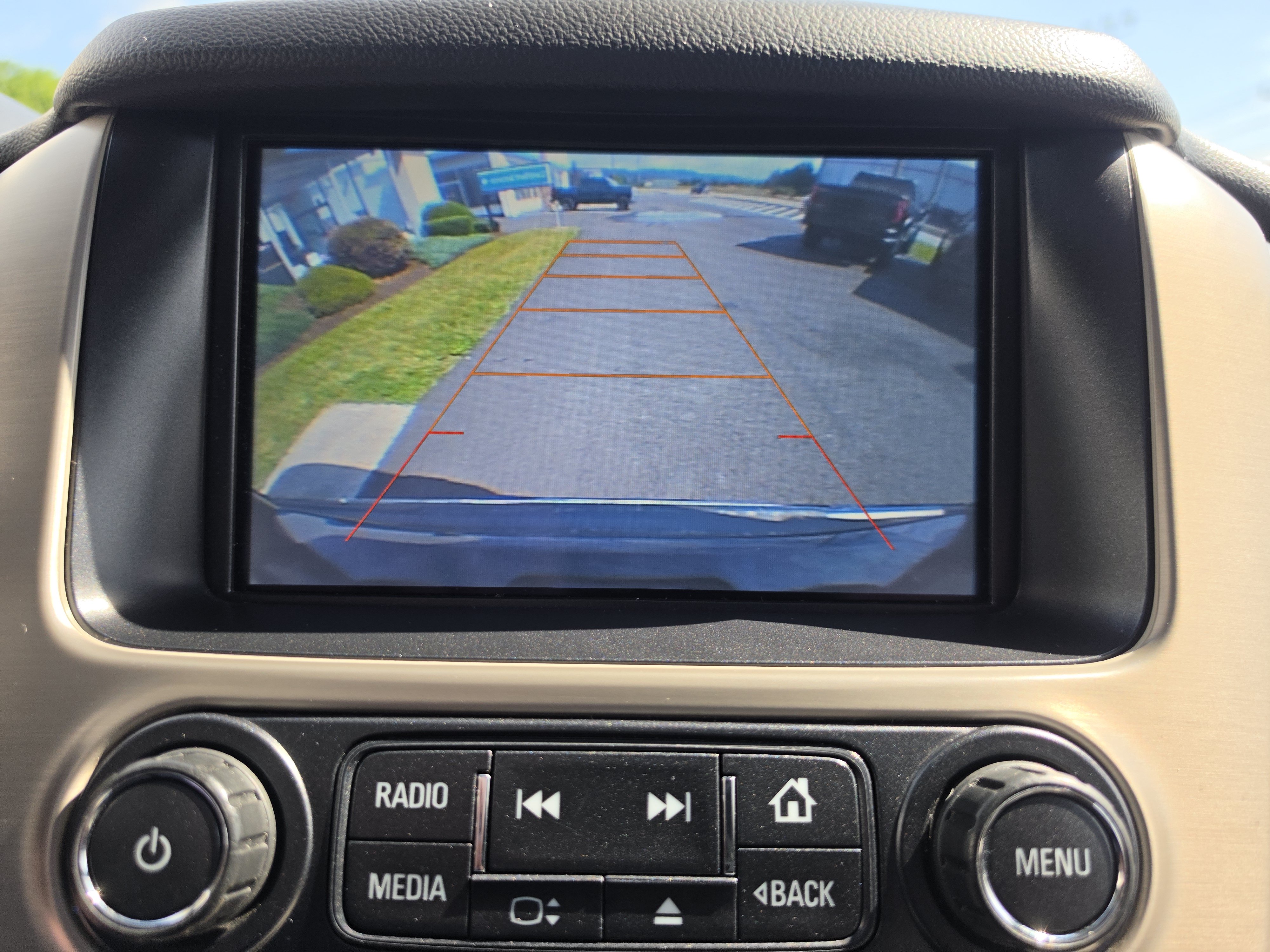 Used 2016 GMC Yukon XL Denali w/ Open Road Package AWD/4WD image 31