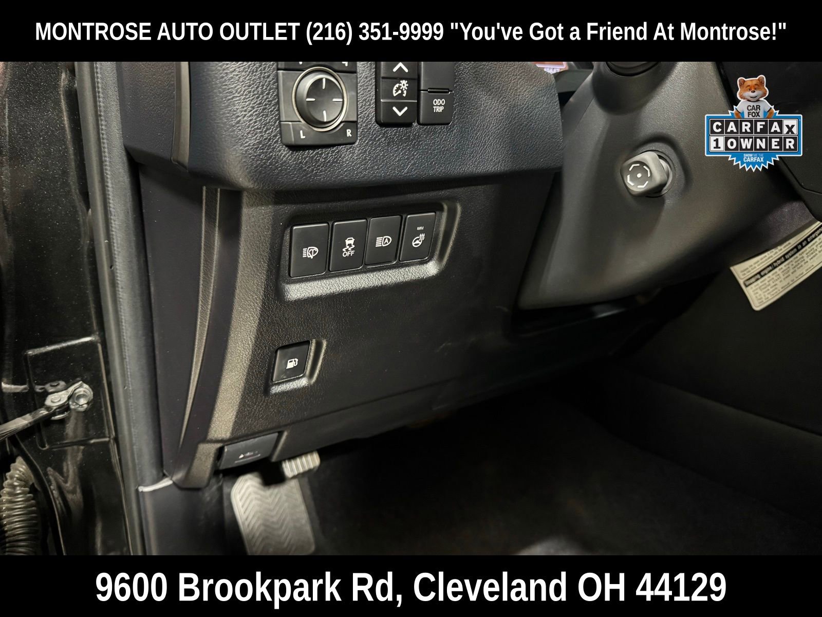 Used 2023 Lexus GX 460 Premium w/ Premium Package image 16