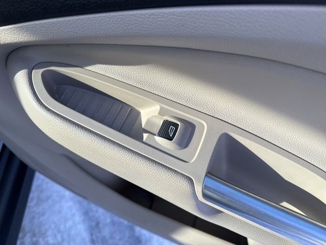 Used 2014 Ford C-MAX Energi SEL image 45