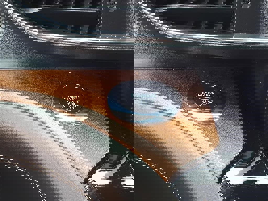 Used 2022 Ford Explorer King Ranch w/ Class IV Trailer Tow Package image 27