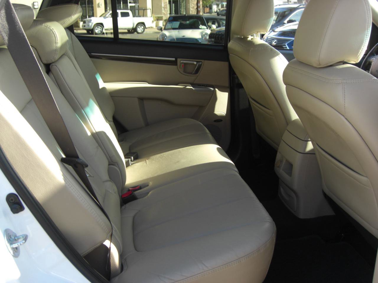 Used 2011 Hyundai Santa Fe Limited w/ Navigation Pkg 4 image 22