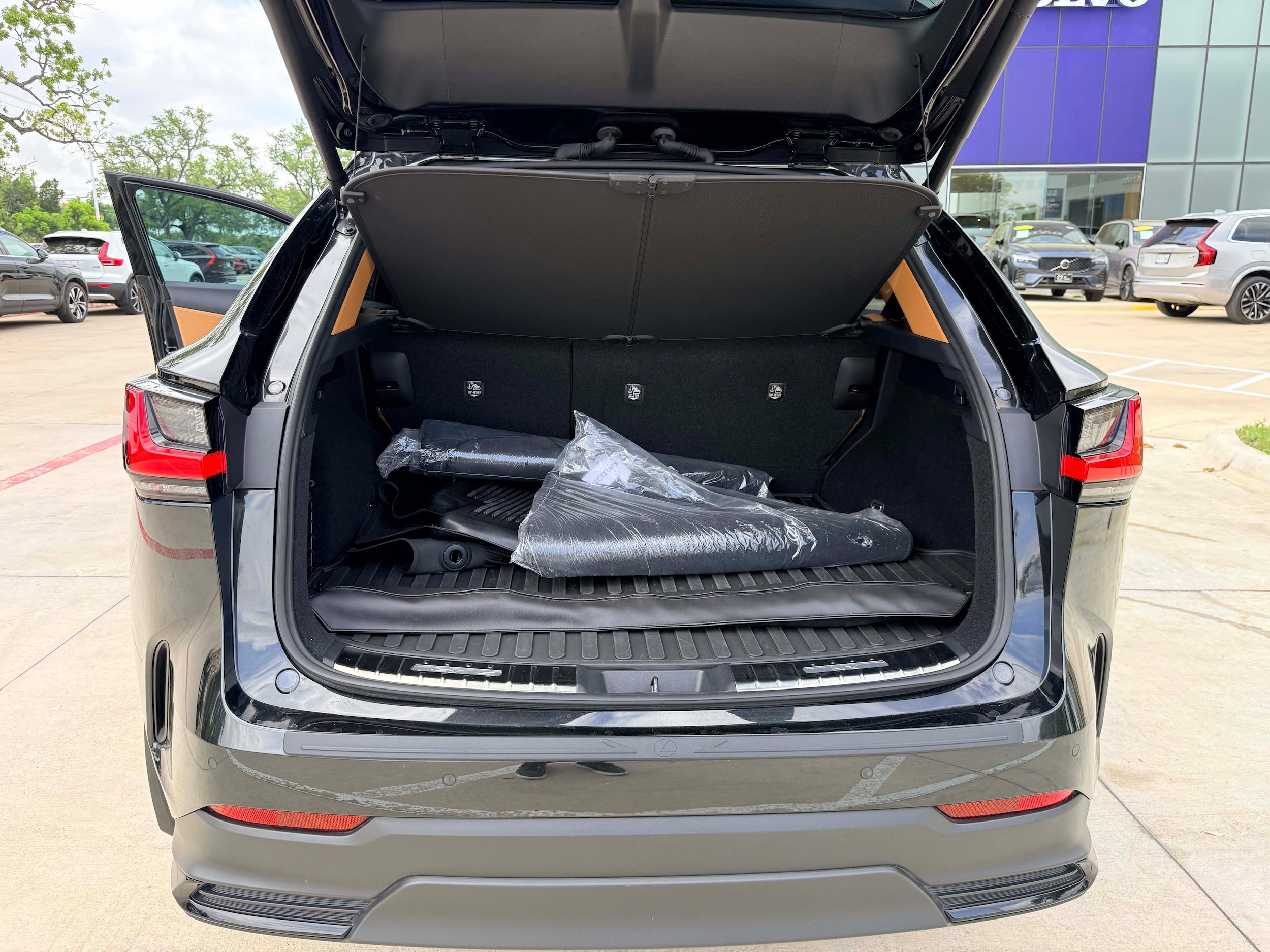 Used 2024 Lexus NX 350h AWD image 27