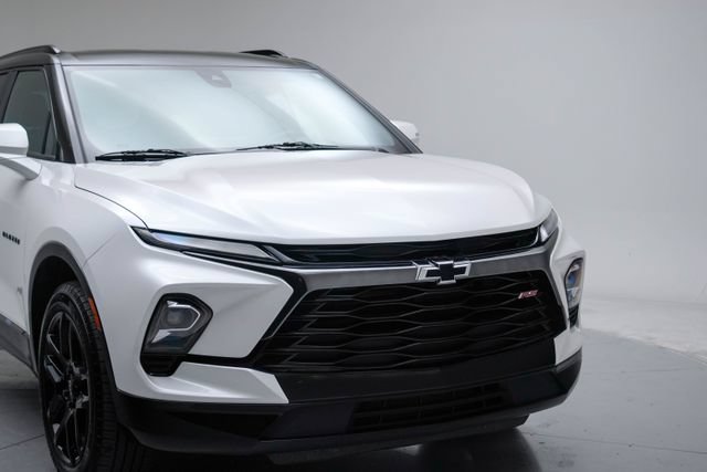 Used 2023 Chevrolet Blazer RS w/ Enhanced Convenience Package FWD image 11
