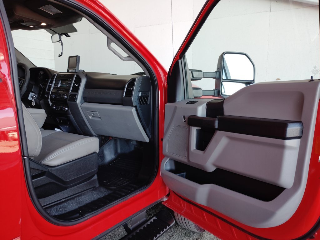 Used 2017 Ford F350 XL w/ Power Equipment Group AWD/4WD image 10