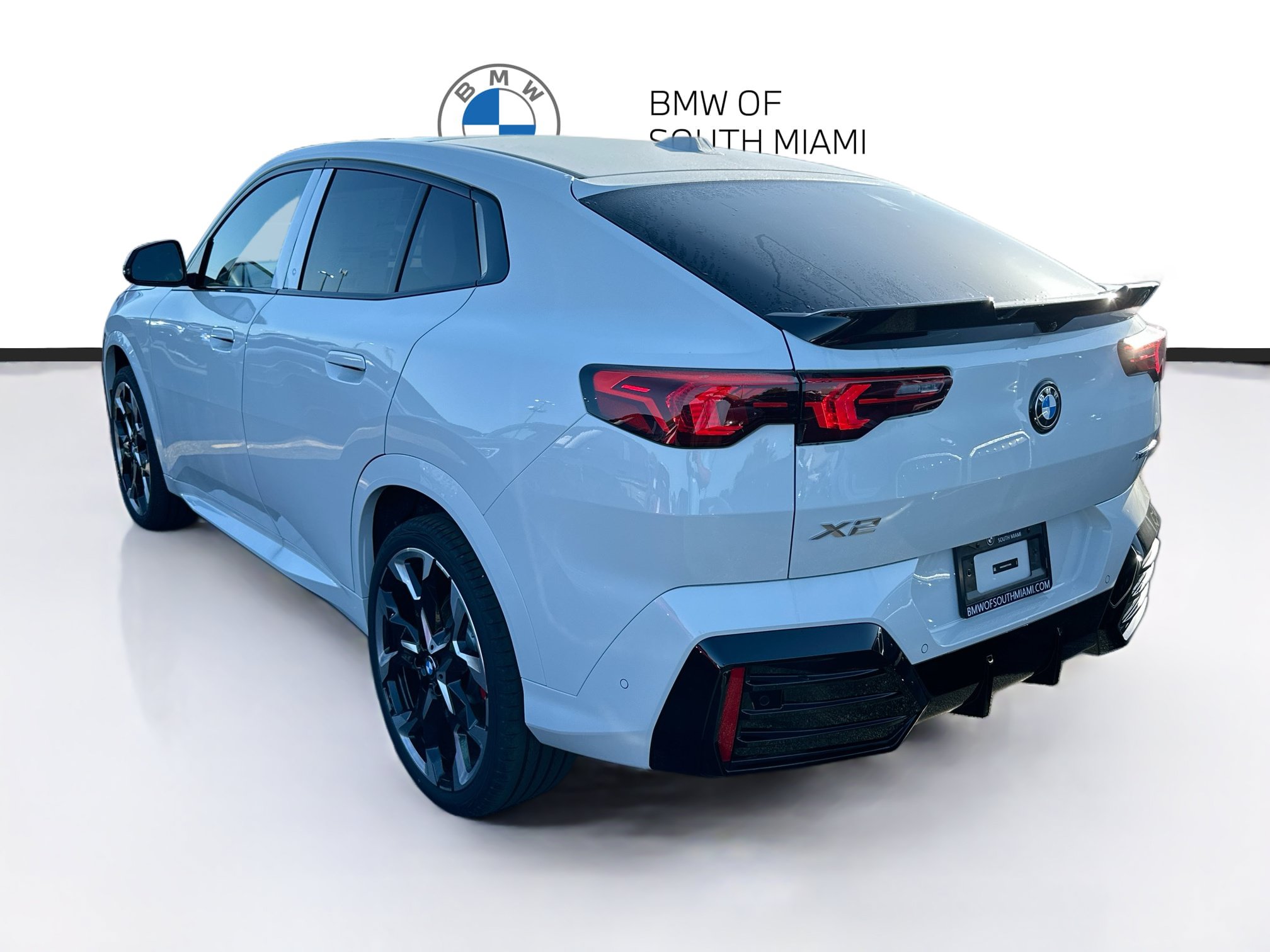 New 2026 BMW X2 xDrive28i w/ M Sport Package AWD/4WD image 3