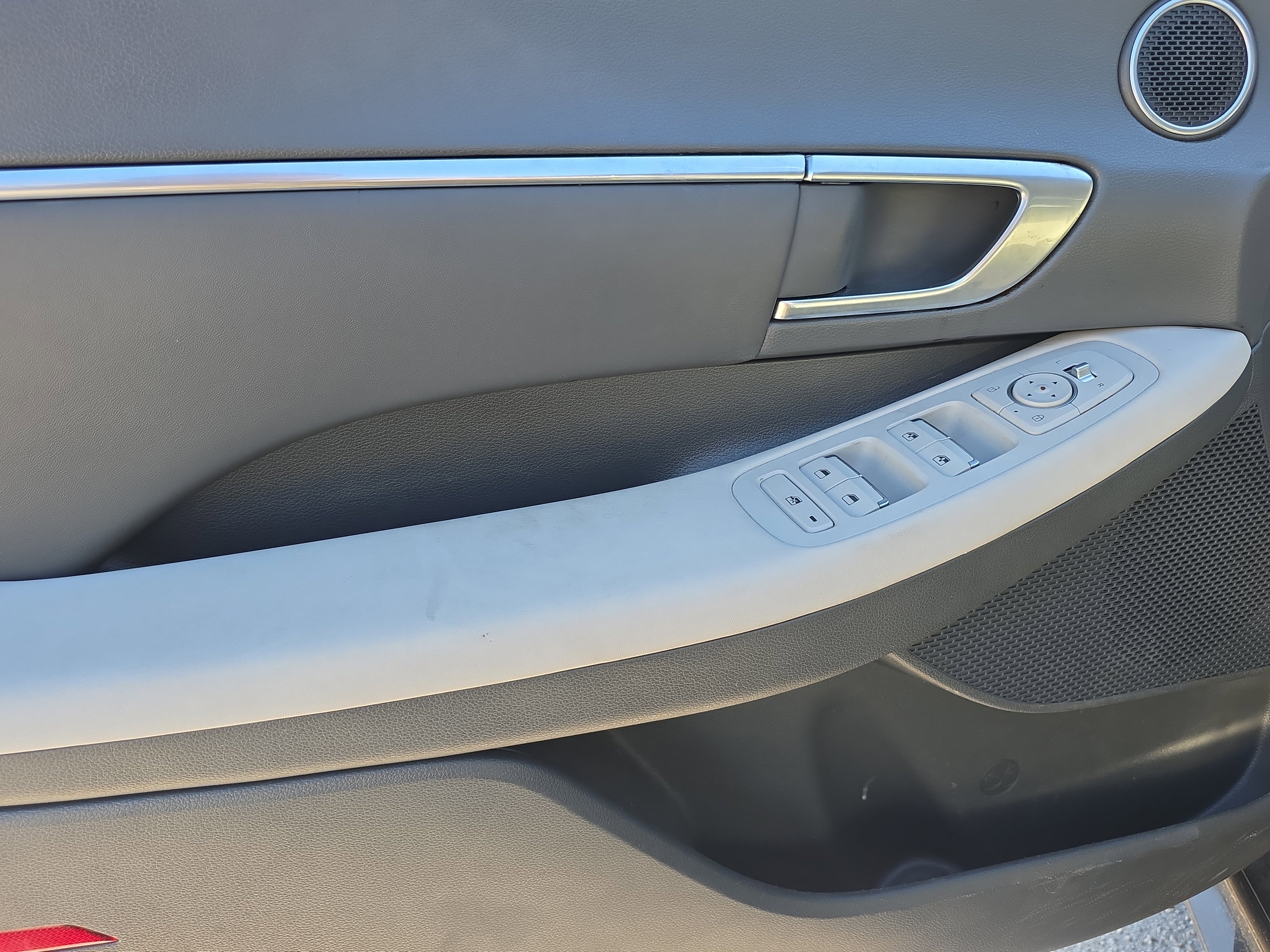 Used 2021 Hyundai Sonata SEL FWD image 17
