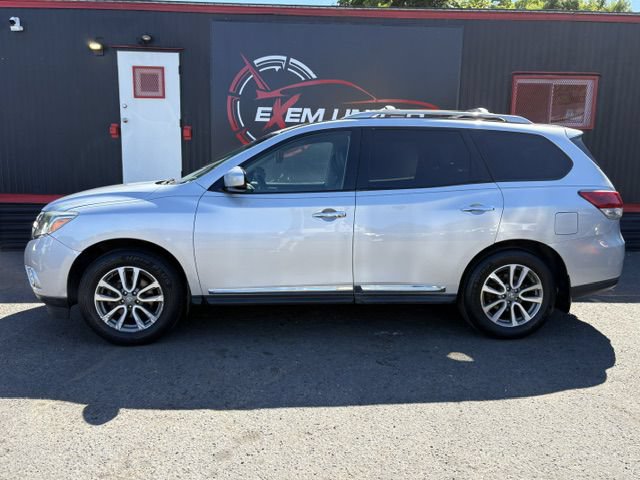 Used 2013 Nissan Pathfinder SL w/ SL Premium Pkg AWD/4WD image 3