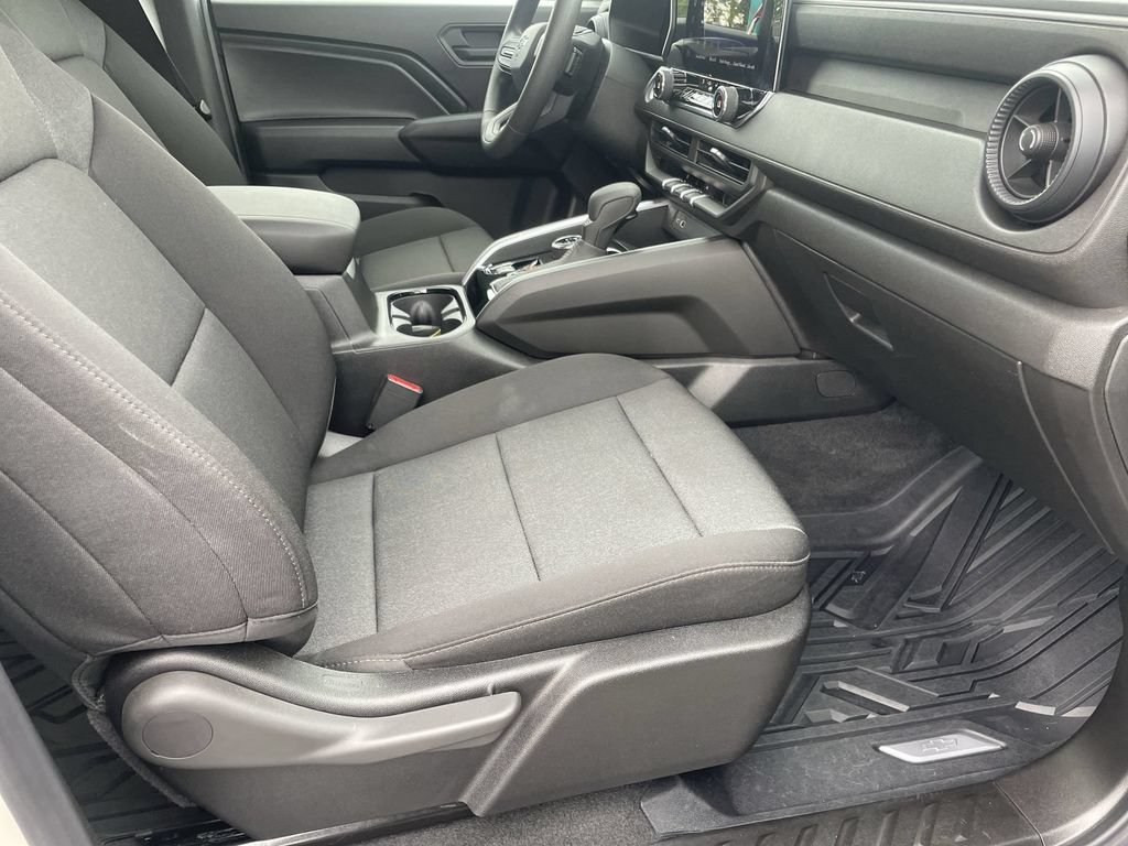 Used 2026 Chevrolet Colorado Trail Boss AWD/4WD image 31