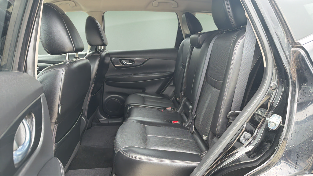 Used 2018 Nissan Rogue SL AWD/4WD image 12