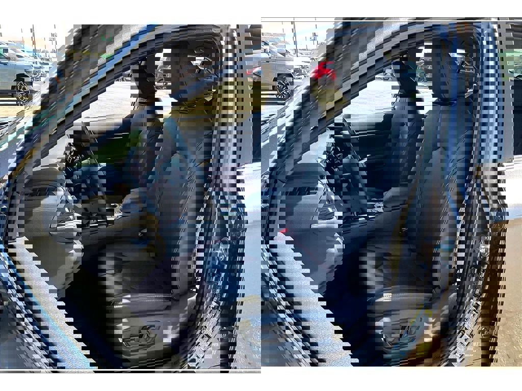 Used 2023 Toyota Camry XLE image 25