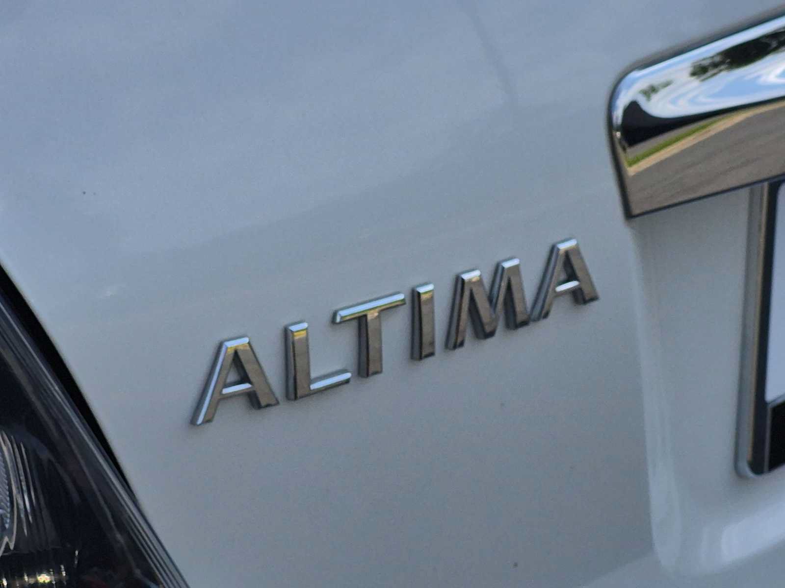 Used 2012 Nissan Altima 2.5 FWD image 13