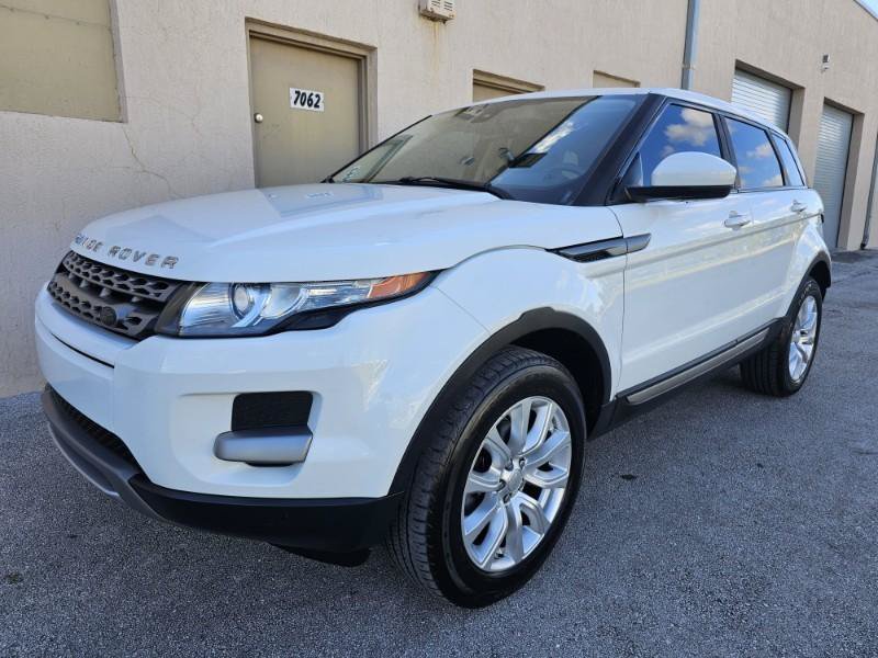 Used 2015 Land Rover Range Rover Evoque Pure AWD/4WD image 2