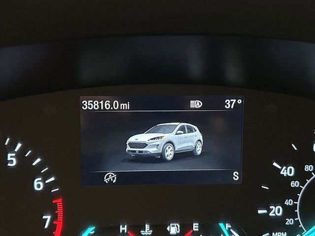 Used 2022 Ford Escape SE w/ SE Sport Appearance Package image 23