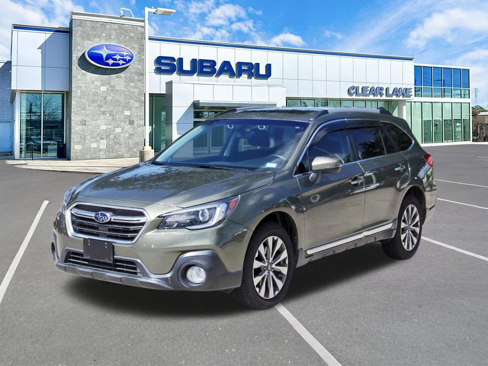 Used 2019 Subaru Outback 3.6R Touring AWD/4WD image 3