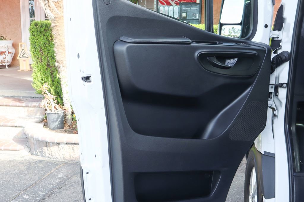 Used 2019 Mercedes-Benz Sprinter 2500 image 20
