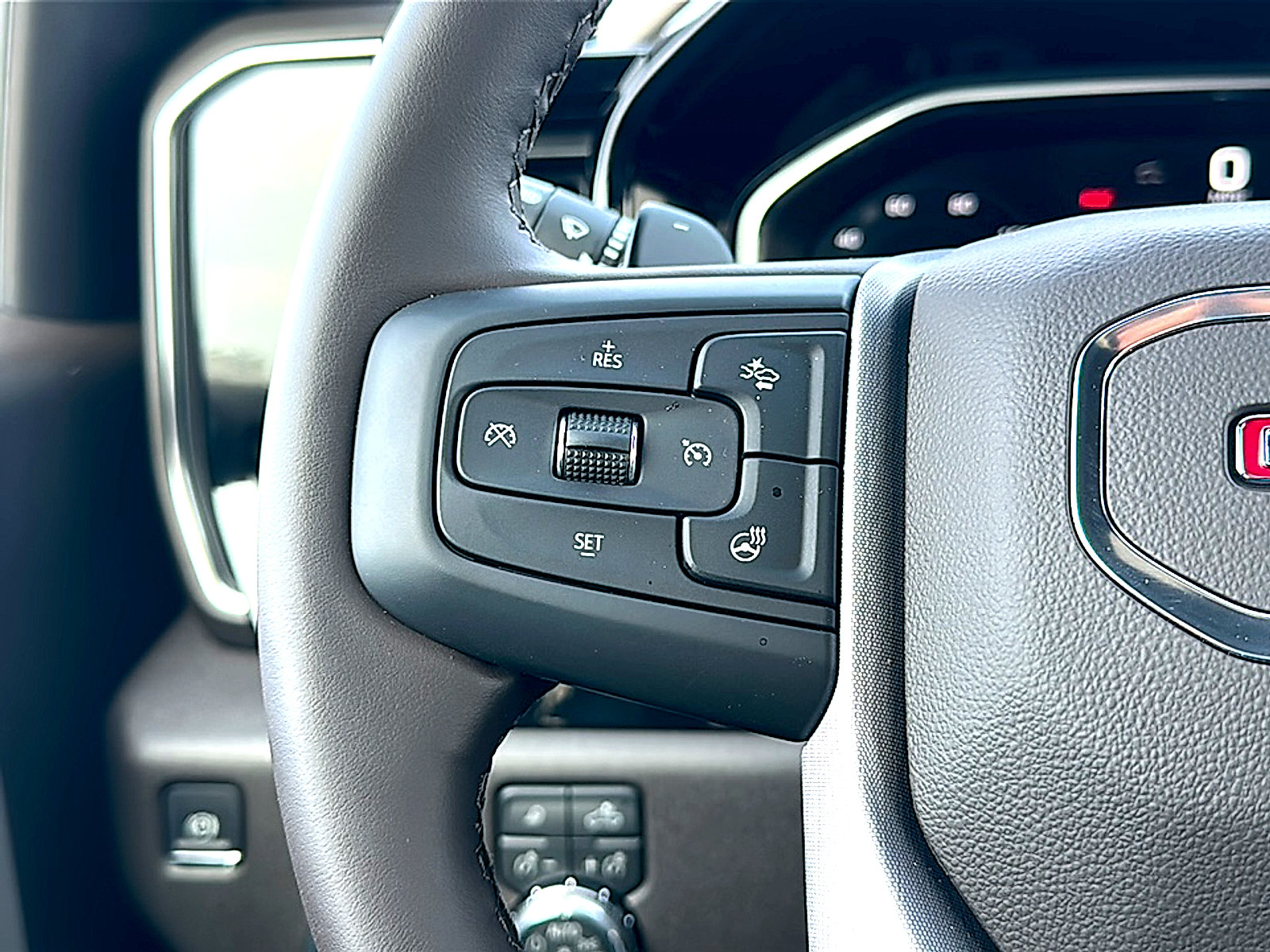 Used 2026 GMC Sierra 1500 SLT image 29