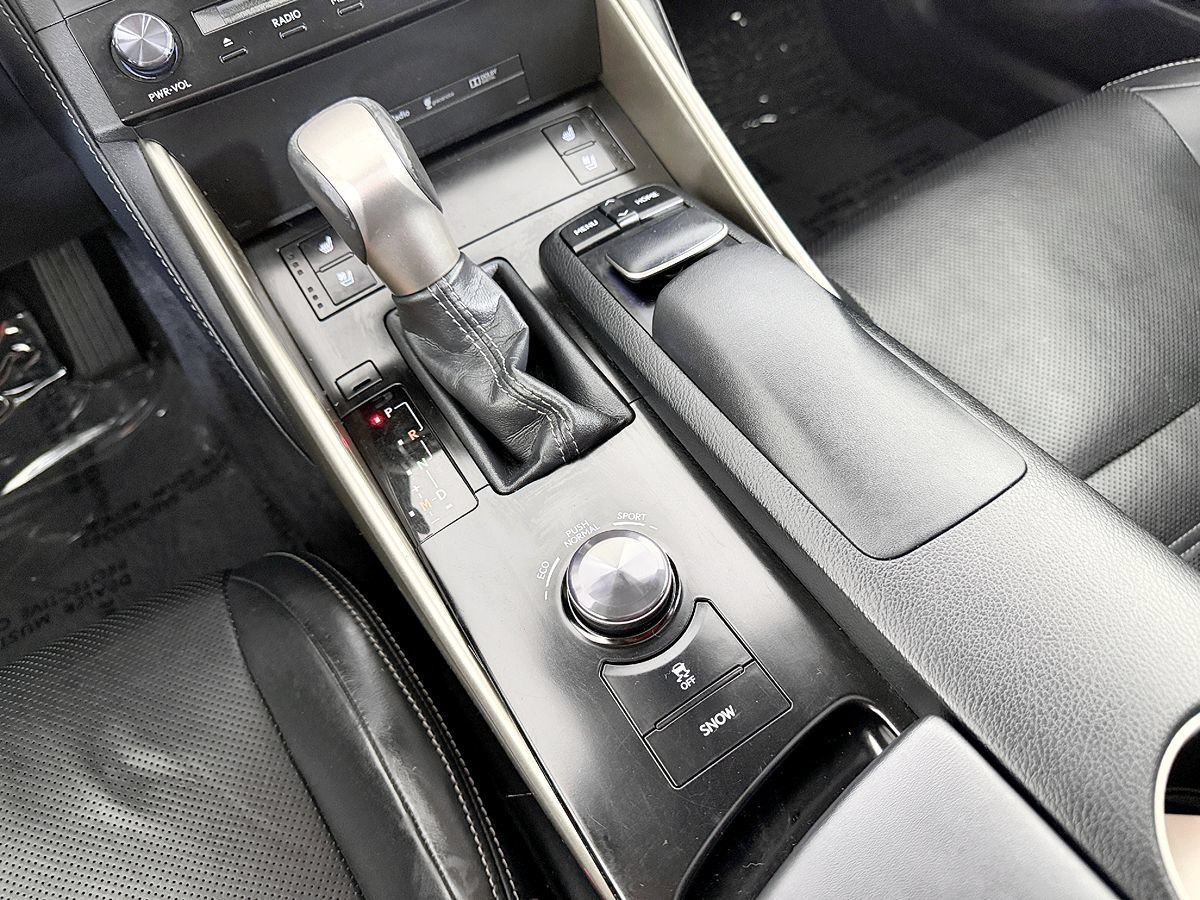 Used 2014 Lexus IS 250 w/ Luxury Package w/Gray Wood RWD image 60
