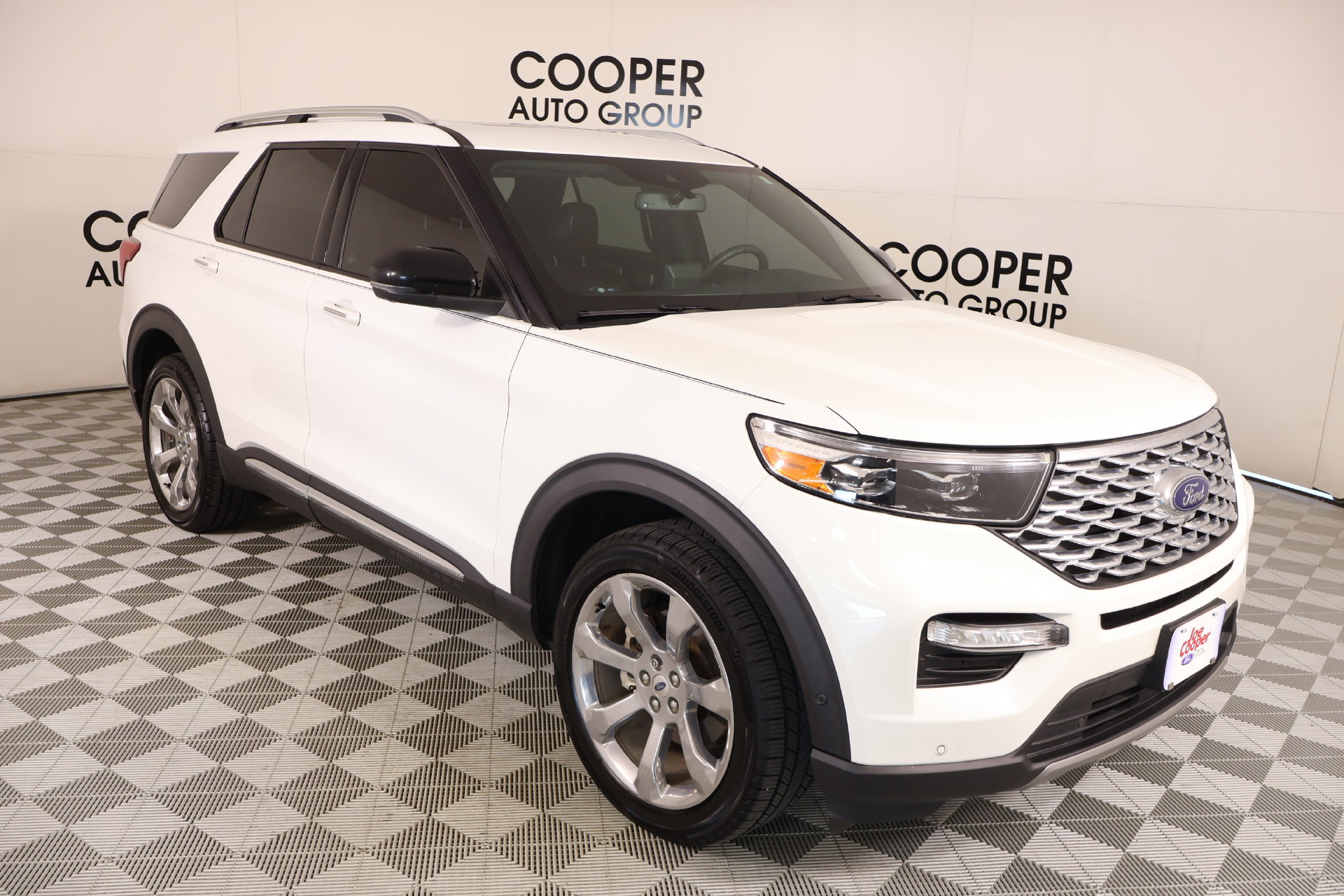 Used 2020 Ford Explorer Platinum w/ Premium Technology Package