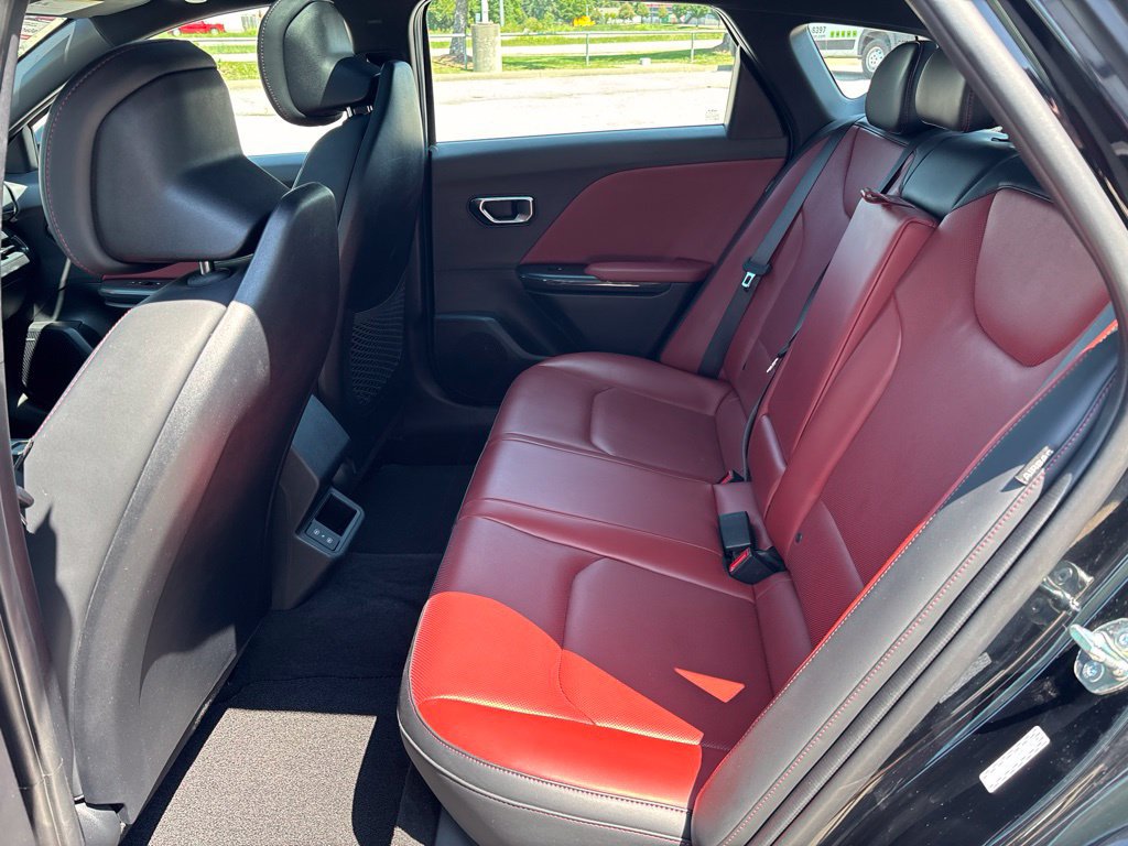 Used 2025 Kia K4 GT-Line w/ GT-Line Premium Package FWD image 18