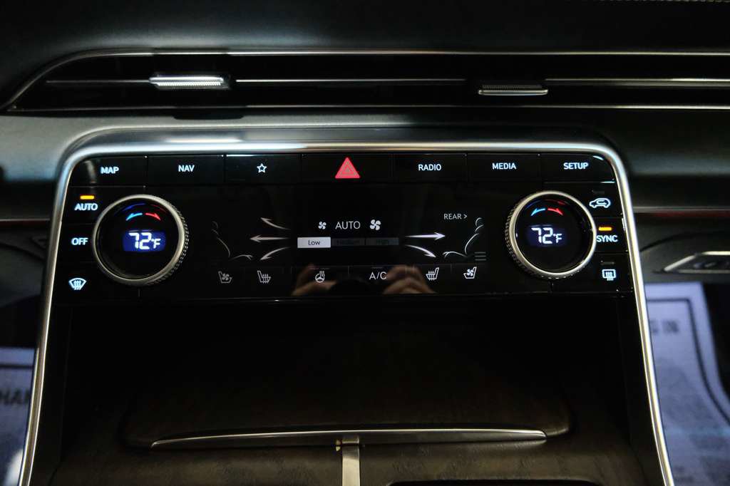 Used 2023 Genesis GV80 3.5T AWD/4WD image 30