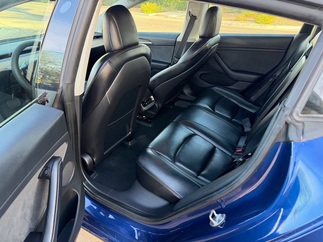 Used 2022 Tesla Model 3 RWD image 9
