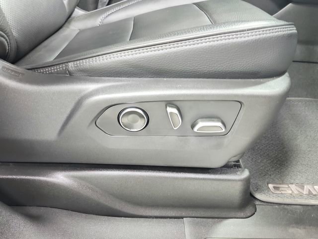 Used 2025 GMC Yukon XL Denali image 39