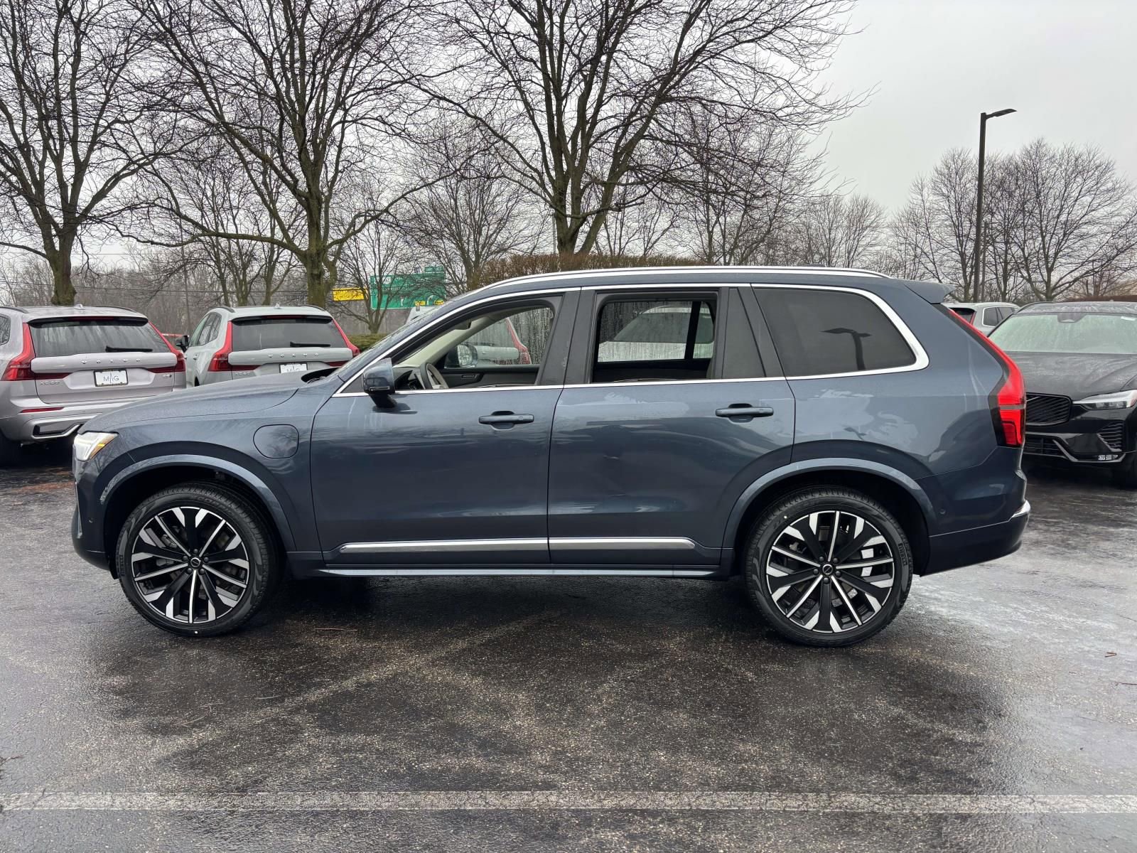 New 2026 Volvo XC90 T8 Ultra w/ Protection Package Premier AWD/4WD image 4