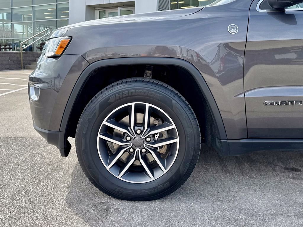 Used 2020 Jeep Grand Cherokee Laredo w/ Quick Order Package 2BN North image 35