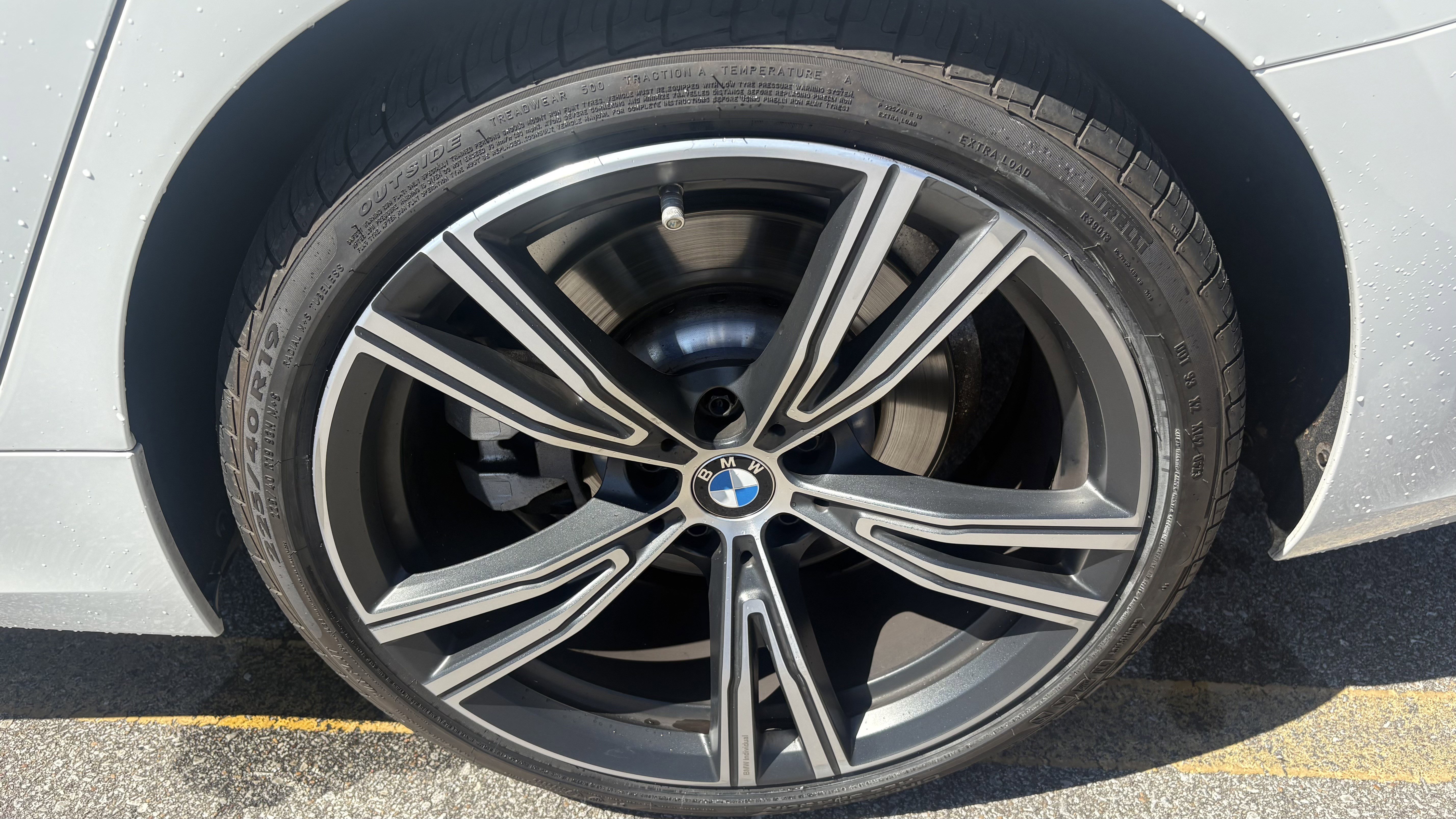 Used 2021 BMW 330i xDrive Sedan w/ Convenience Package image 13