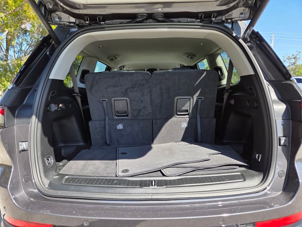 Used 2021 Jeep Grand Cherokee L Laredo w/ Luxury Tech Group I image 16