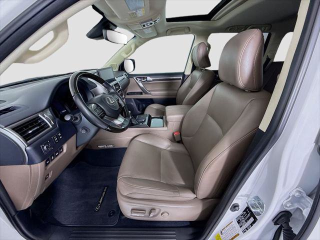 Certified 2023 Lexus GX 460 Luxury w/ Off Road Package AWD/4WD image 19