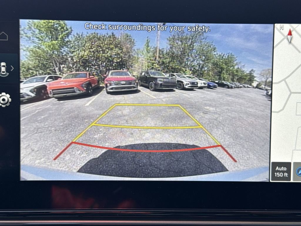 New 2025 Hyundai Elantra SEL FWD image 32
