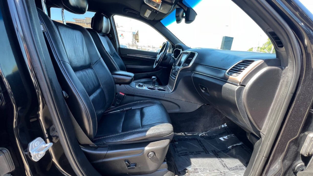 Used 2015 Jeep Grand Cherokee Limited AWD/4WD image 24