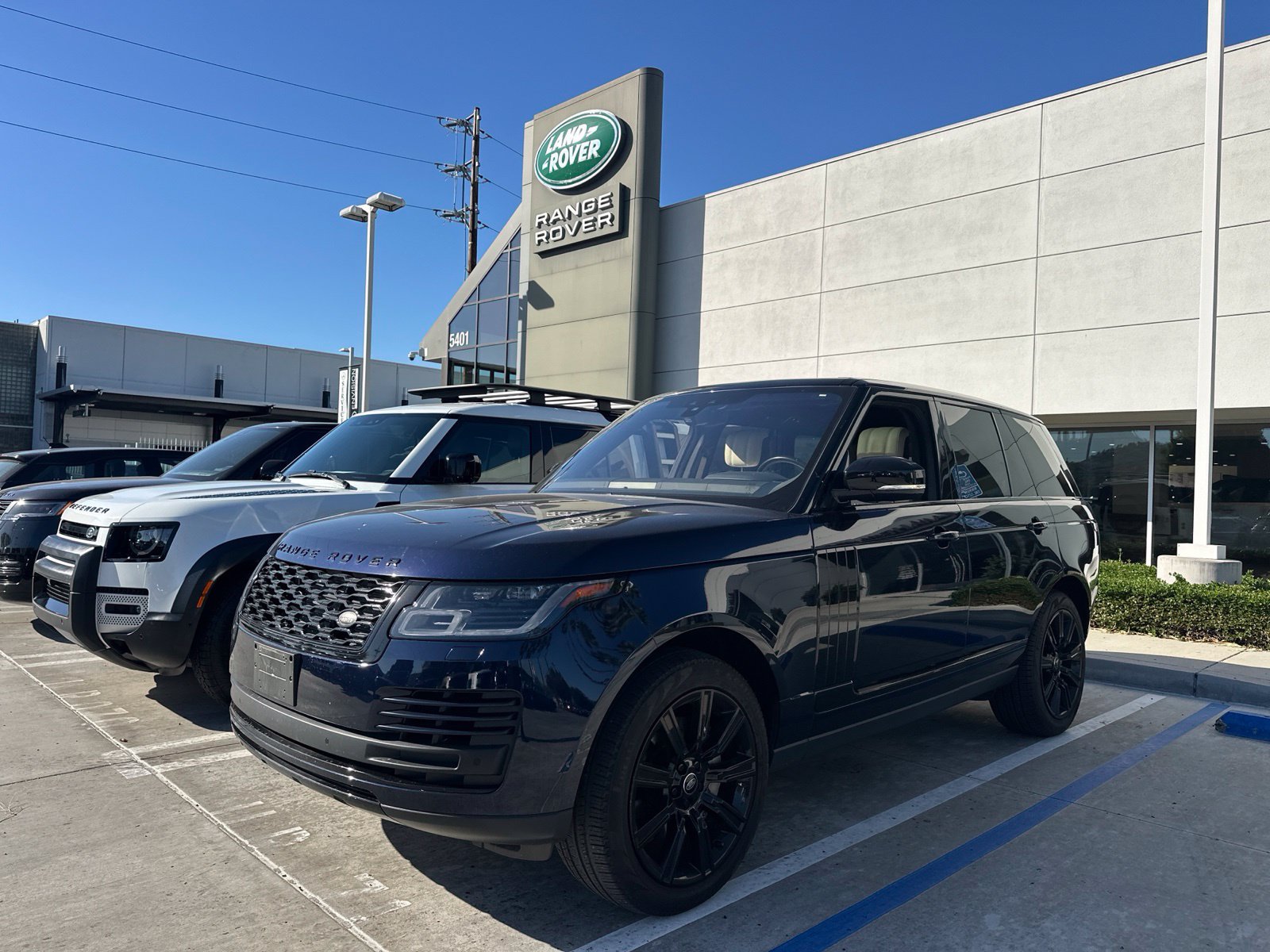 Used 2022 Land Rover Range Rover AWD/4WD image 1