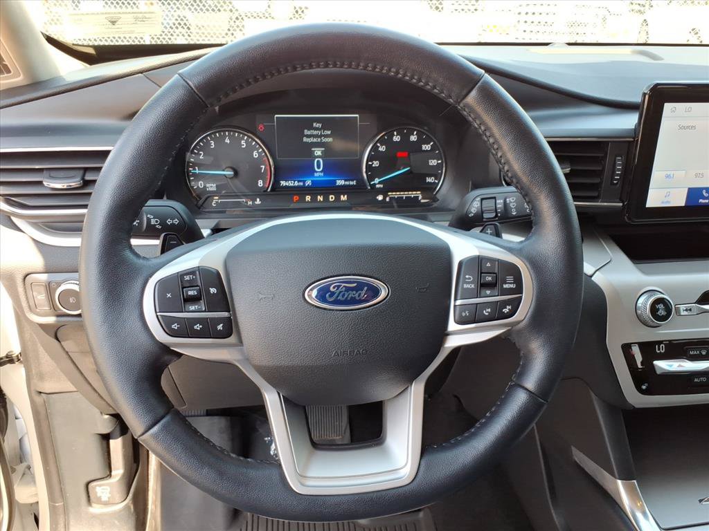 Used 2020 Ford Explorer XLT w/ Equipment Group 202A AWD/4WD image 15