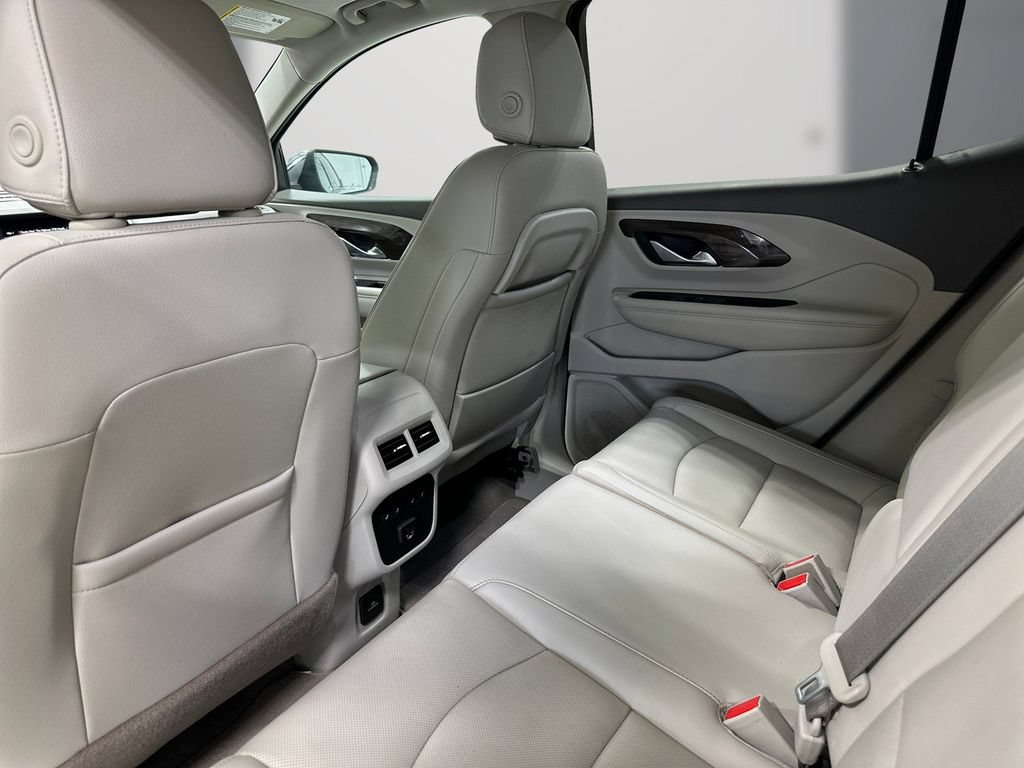 Used 2020 GMC Terrain Denali w/ Denali Premium Package FWD image 15