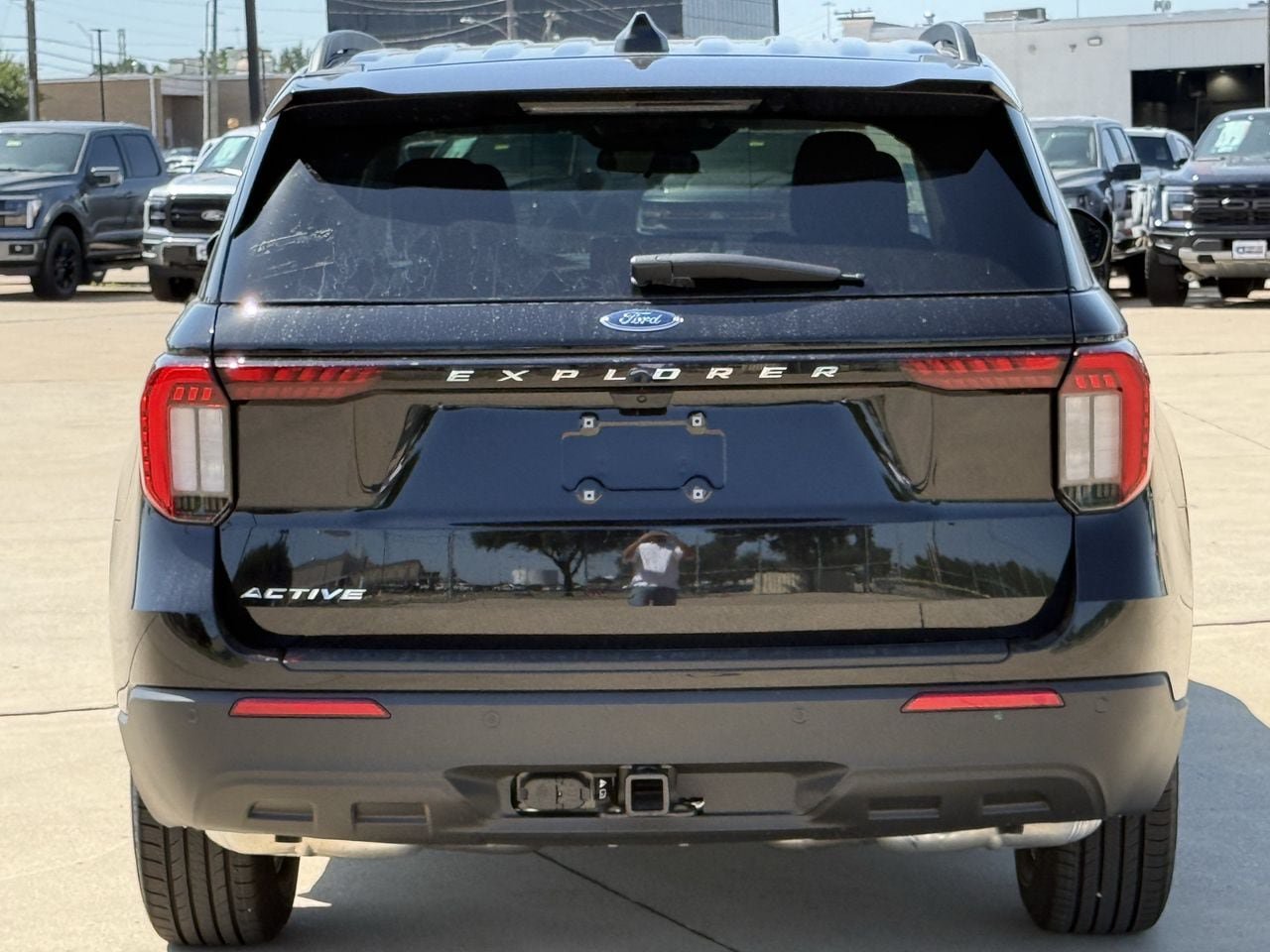 New 2026 Ford Explorer Active RWD image 6