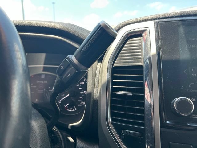 Used 2020 Nissan Titan SV w/ SV Convenience Package AWD/4WD image 23