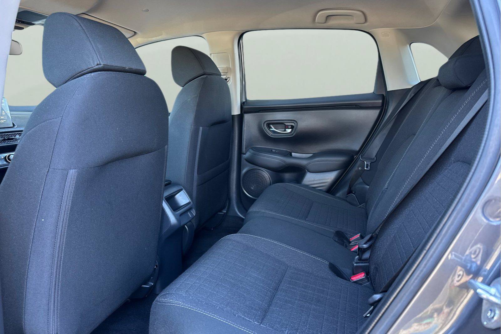 Used 2026 Honda HR-V LX image 5