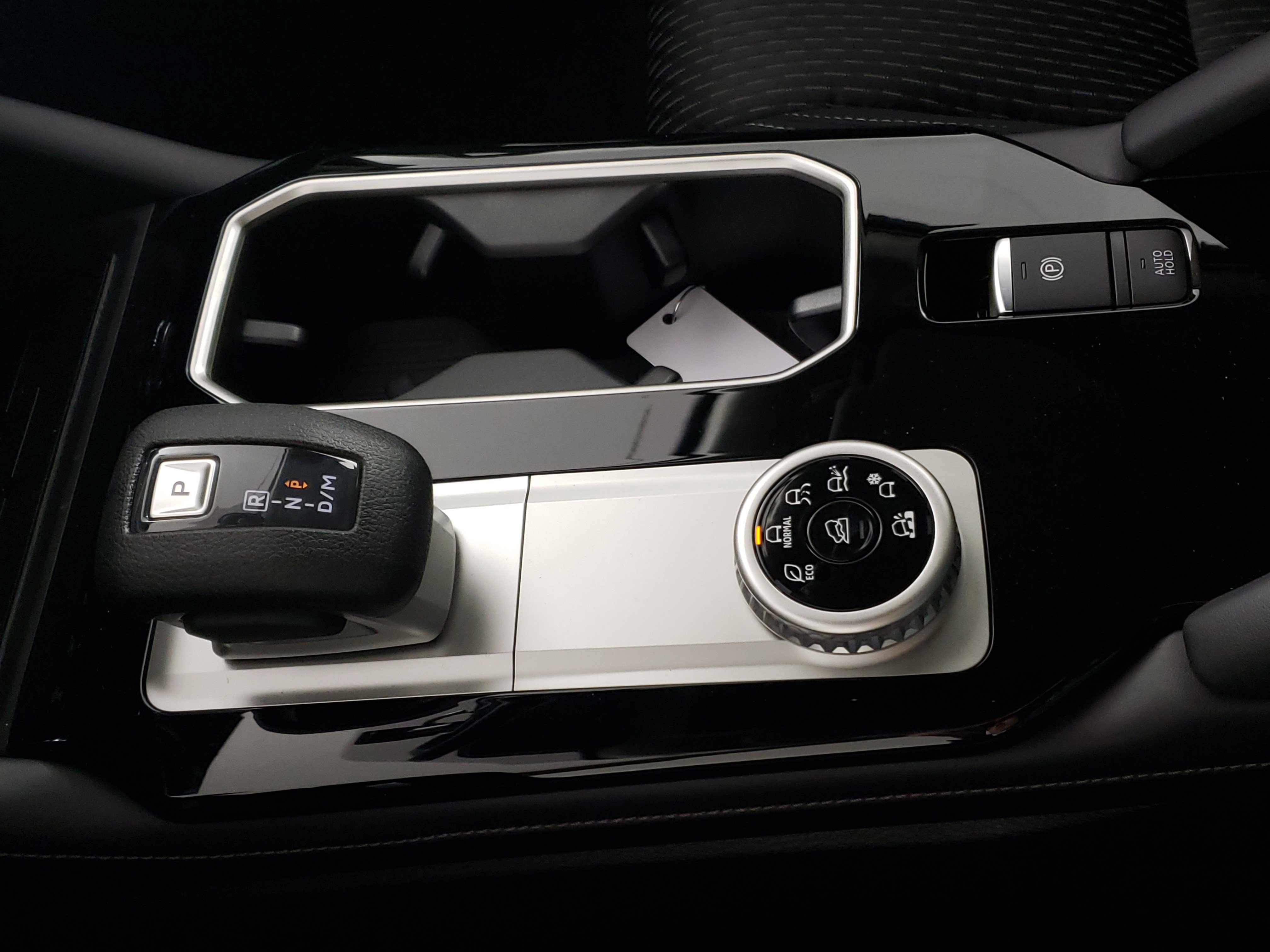 New 2026 Mitsubishi Outlander ES image 25