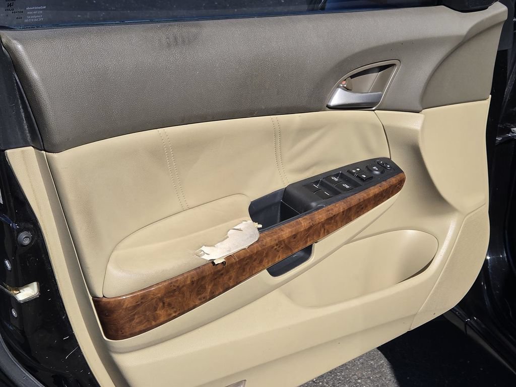 Used 2010 Honda Accord EX-L image 10