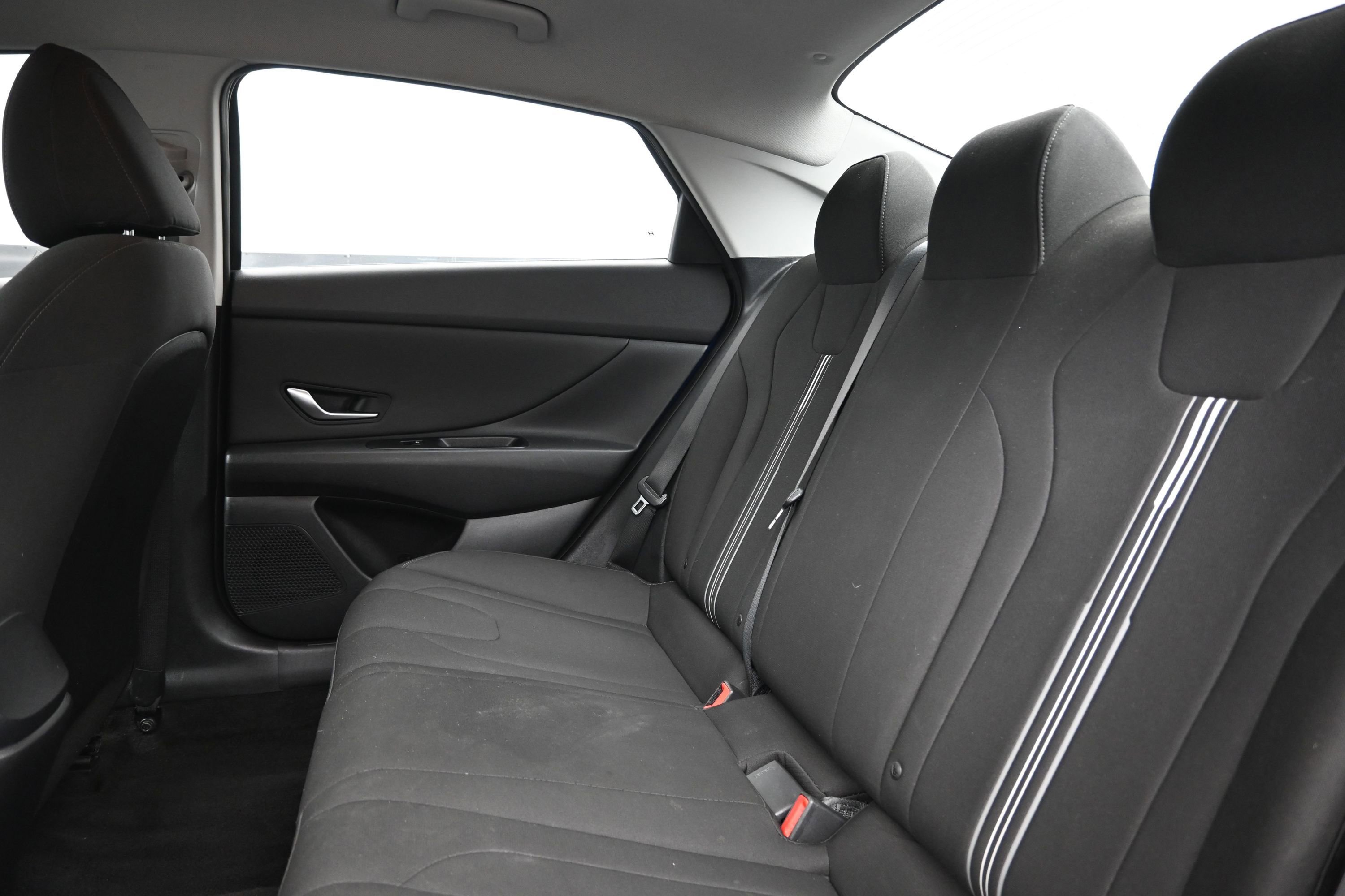 Used 2023 Hyundai Elantra SEL w/ Convenience Package FWD image 22