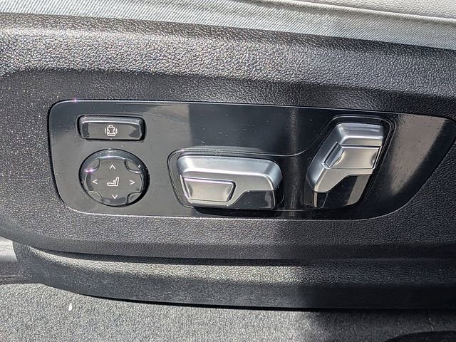 Used 2023 BMW X6 M50i w/ Executive Package image 19