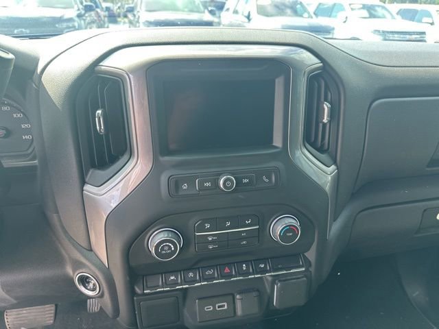 Used 2024 Chevrolet Silverado 1500 Custom image 12