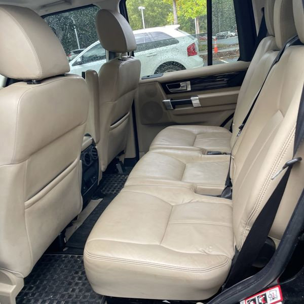 Used 2010 Land Rover LR4 HSE LUX image 14